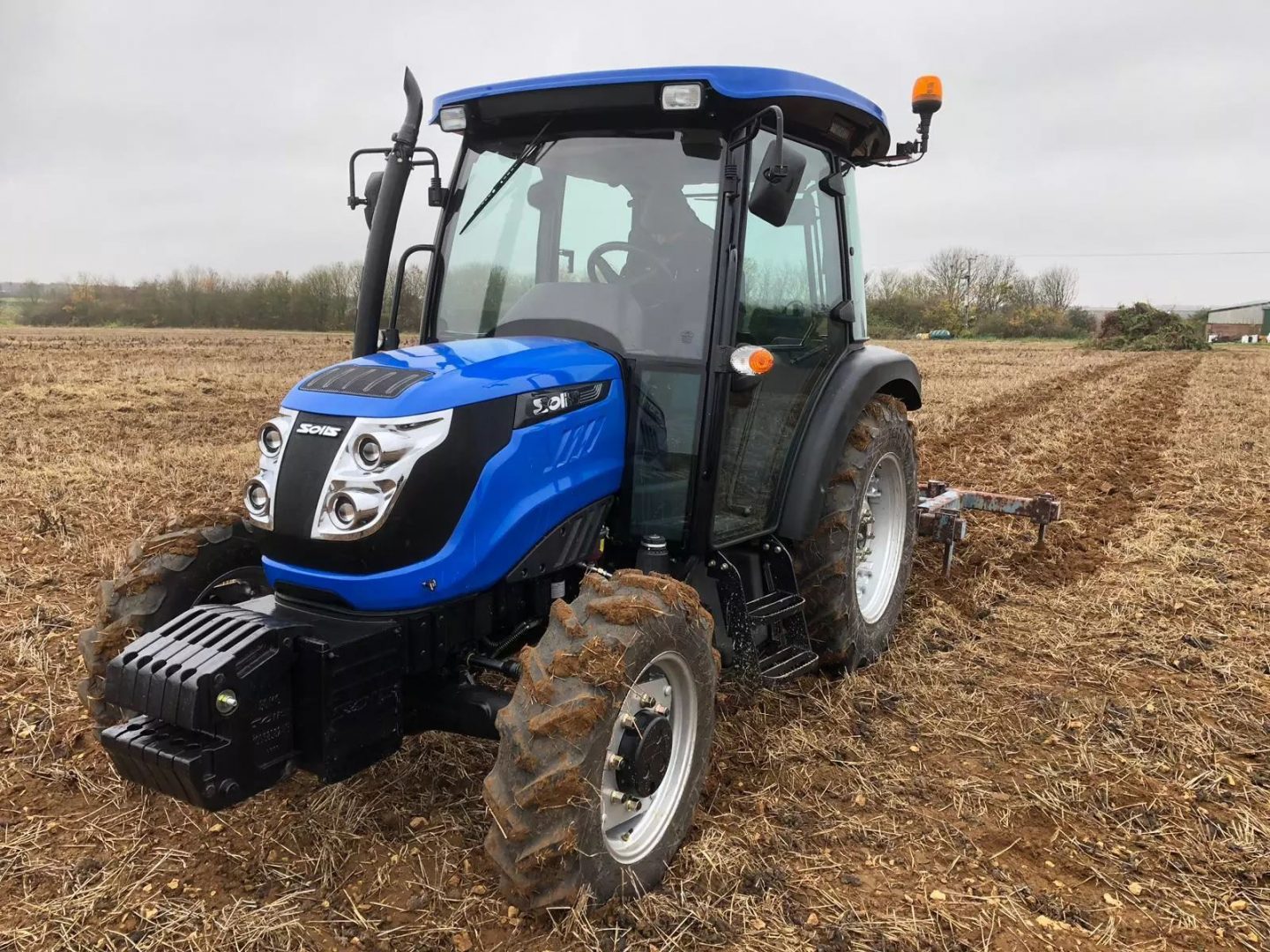 xsolis 50 with cab 3 w2000.jpg.pagespeed.ic .fn601Hy4Kh